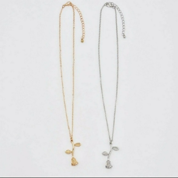 LAST 1⚠️ SILVER ROSE PENDANT NECKLACE💕 - Picture 2 of 3